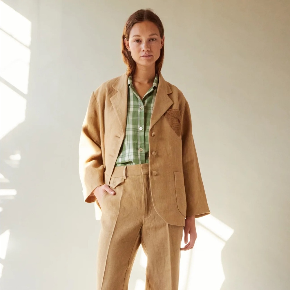ISO Caron Callahan Beckett Blazer
